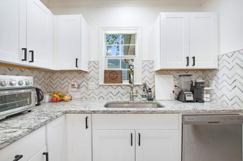 6458 Lindell Ave, Fort Worth TX  76116-4318 exterior