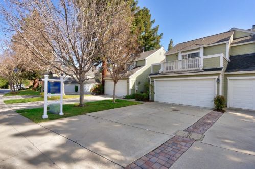 141 Easy St, Mountain View, CA 94043-3782