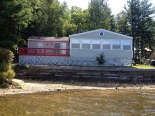 208 Gardners Grove Rd, Belmont, NH 03220-4312