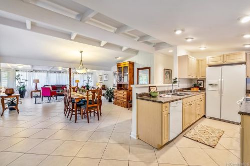 269 Halemaumau St, Honolulu HI  96821-2056 exterior