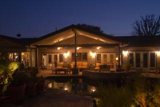 20927 Chatsworth St, Chatsworth, CA 91311-1553