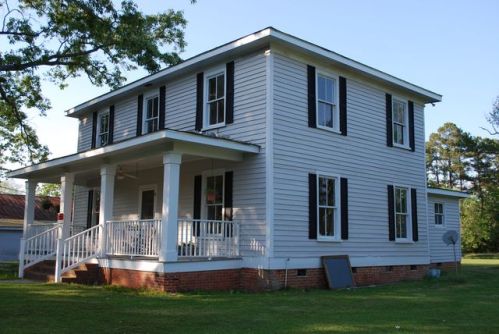 112 College St, Atkinson, NC 28421-8604