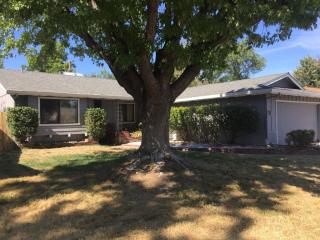 2074 Wilder Dr, Redding, CA 96001-4906