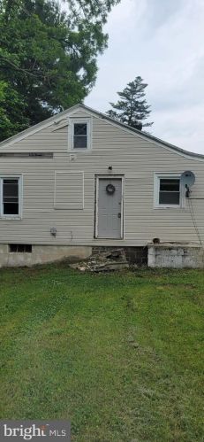 1212 21st St, Harrisburg, PA 17109-3301