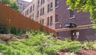 225 15th St, Minneapolis MN  55403-2240 exterior