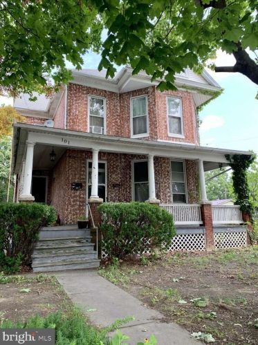 101 3rd St, Hanover, PA 17331-2436