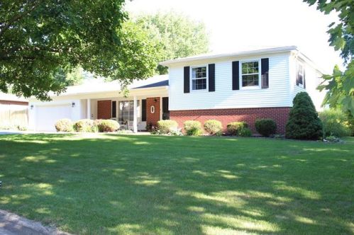 5409 Tam O Shanter Dr, Rockford, IL 61107-3763