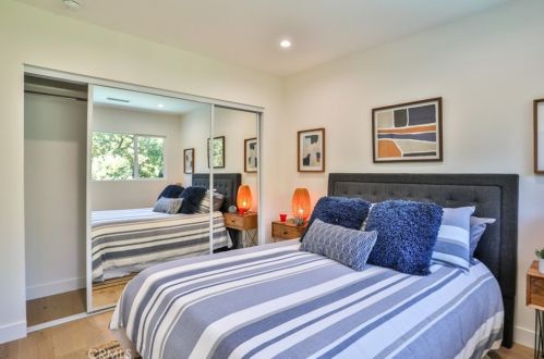 5810 Mammoth Ave, Van Nuys CA  91401-4419 exterior