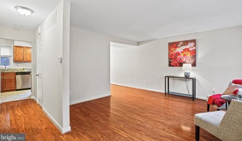 3329 Webley Ct, Annandale, VA 22003-1147