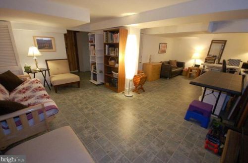 3506 Farthing Dr, Silver Spring MD 20906-4128 exterior