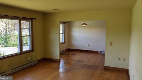 22 Utz Ln, Madison, VA 22727-2840