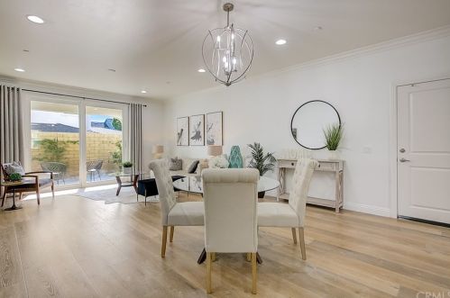 225 Wicker, Irvine CA  92618-1170 exterior
