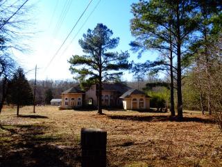 508 Howard Mcgee Rd, Anderson, SC 29621-7825