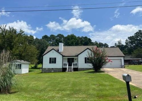 25 Louise Ln, Villa Rica, GA 30180-3835