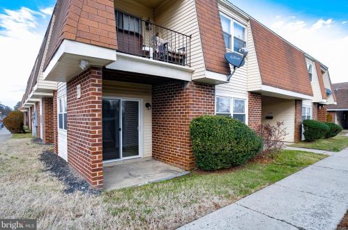27 Florence Tollgate Pl, Florence NJ  08518-3201 exterior