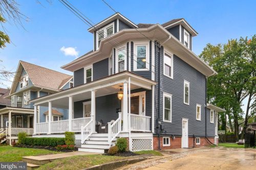 22 Summit Ave, Tavistock, NJ 08033-3316