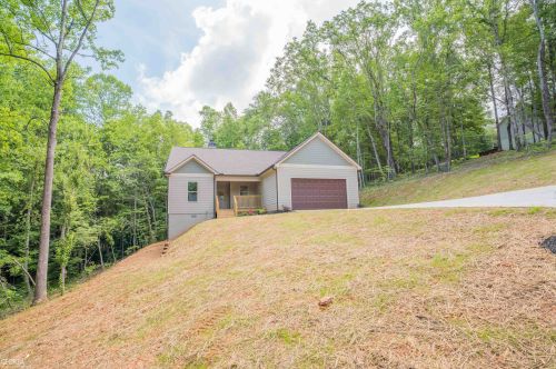 55 Stacey Dr, Cleveland, GA 30528-3986