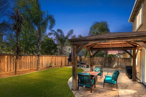 7018 Westminster Ct, Vacaville, CA 95687-8254