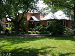 9159 1900 East Rd, Bloomington, IL 61705-5905