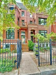 2031 Evergreen Ave, Chicago, IL 60622-6957