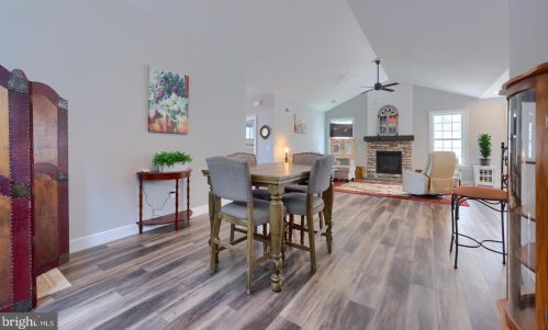412 Constitution Dr, Ephrata PA  17522 exterior