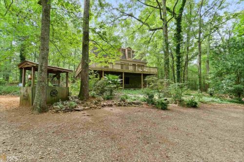 1094 Crawford Rd, Barnesville, GA 30204-3332