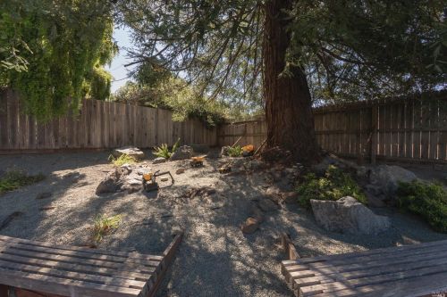 205 Vista Ct, Sebastopol, CA 95472-3139