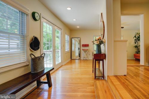 151 Cedar Ln, Princeton NJ  08540-5349 exterior