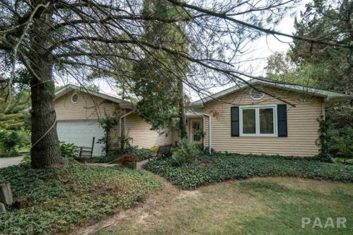 8100 Tuscarora Rd, Lake Camelot, IL 61547-9606