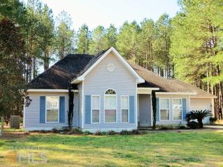 1409 Lilac Ln, Mcgregor, GA 30415