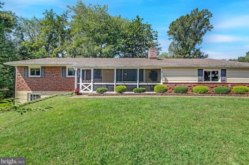 3 General Washington Dr, Media, PA 19063-4837