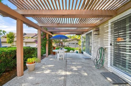 6576 Paseo El Greco, Anaheim CA  92807-5012 exterior