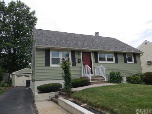 221 Raynor St, Iselin, NJ 08830-2435