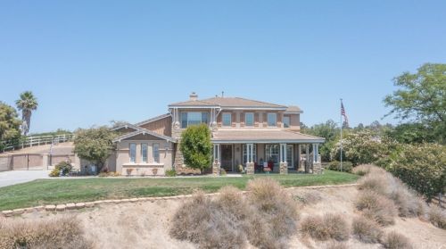 18434 Pinecone Ln, Riverside, CA 92504-9420