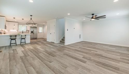 1403 Jonesboro Rd, Atlanta GA  30315-4018 exterior