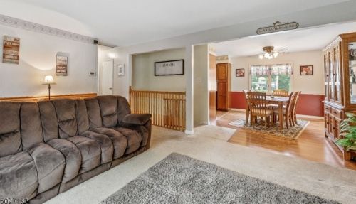 14 Lawrence Dr, Hackettstown NJ  07840-2510 exterior