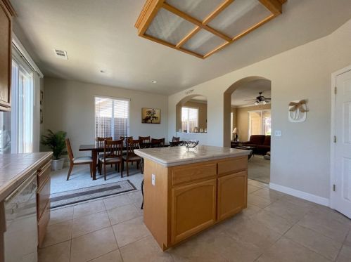 154 Gold King Dr, Valley Springs, CA 95252-8593