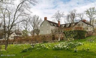 22 Buckfield Ln, Greenwich, CT 06831-2642