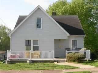 14 Lincoln Blvd, Chester, IL 62233-1108