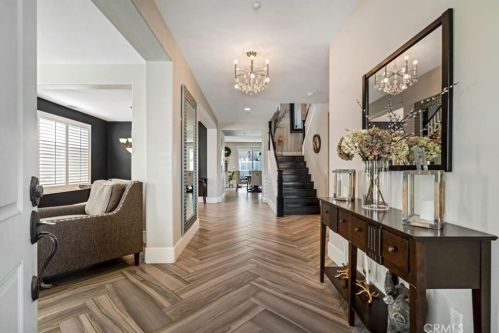 19445 Mi Casa Ct, Riverside CA  92508-6827 exterior