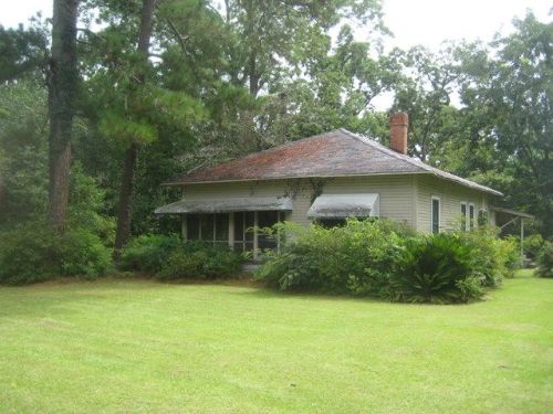 331 Green St, Boston, GA 31626-4147
