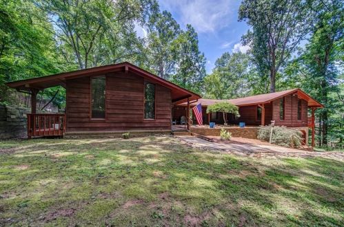5055 Shore Dr, Conyers GA  30094-4711 exterior