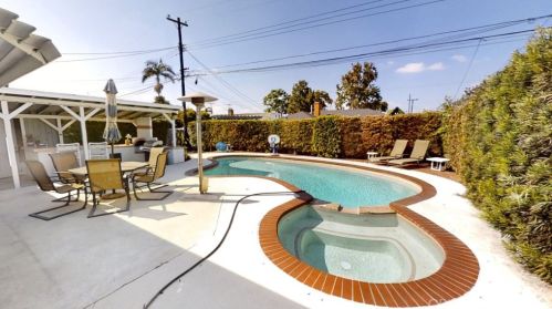 10243 Tropico Ave, Whittier, CA 90603-2260