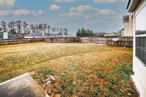 6791 Foxfire Pl, Atlanta GA  30349-1383 exterior