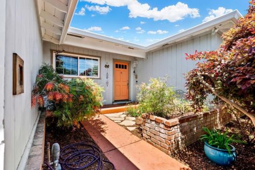 135 Mesa Verde Dr, Watsonville, CA 95076-0949
