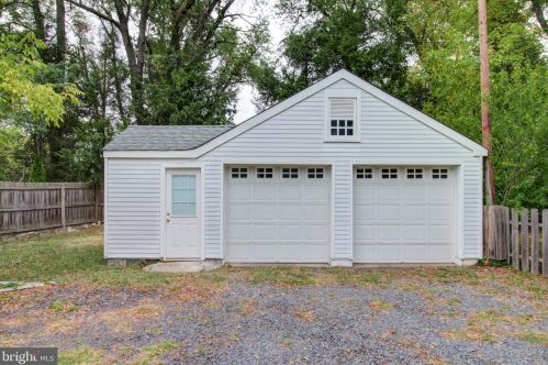 10 Clearview Ave, Trenton NJ  08619-1217 exterior