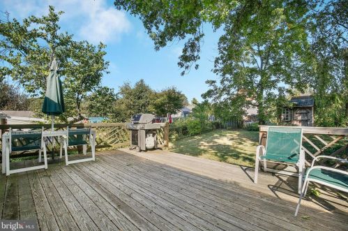 2303 Darrow St, Silver Spring MD 20902-4918 exterior