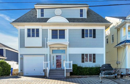 273 Monterey Cir, Lavallette, NJ 08735-1618