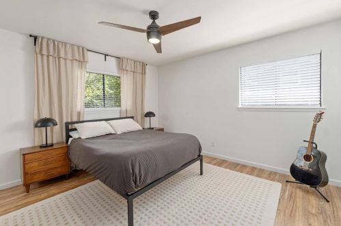 5407 Claymoor Dr, Austin TX  78723-4808 exterior