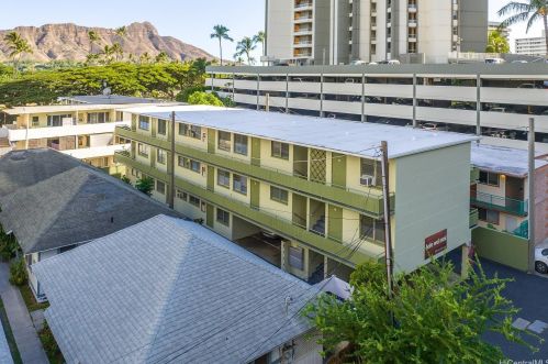 287 Wai Nani Way, Honolulu, HI 96815-3977